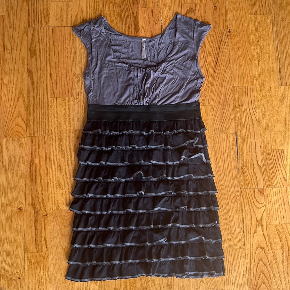 Boutique bodycon tiered mini dress- very cute on!